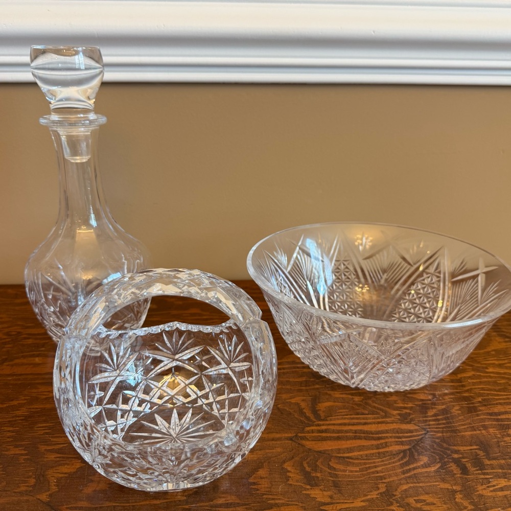 Elegant Crystal Glassware Set